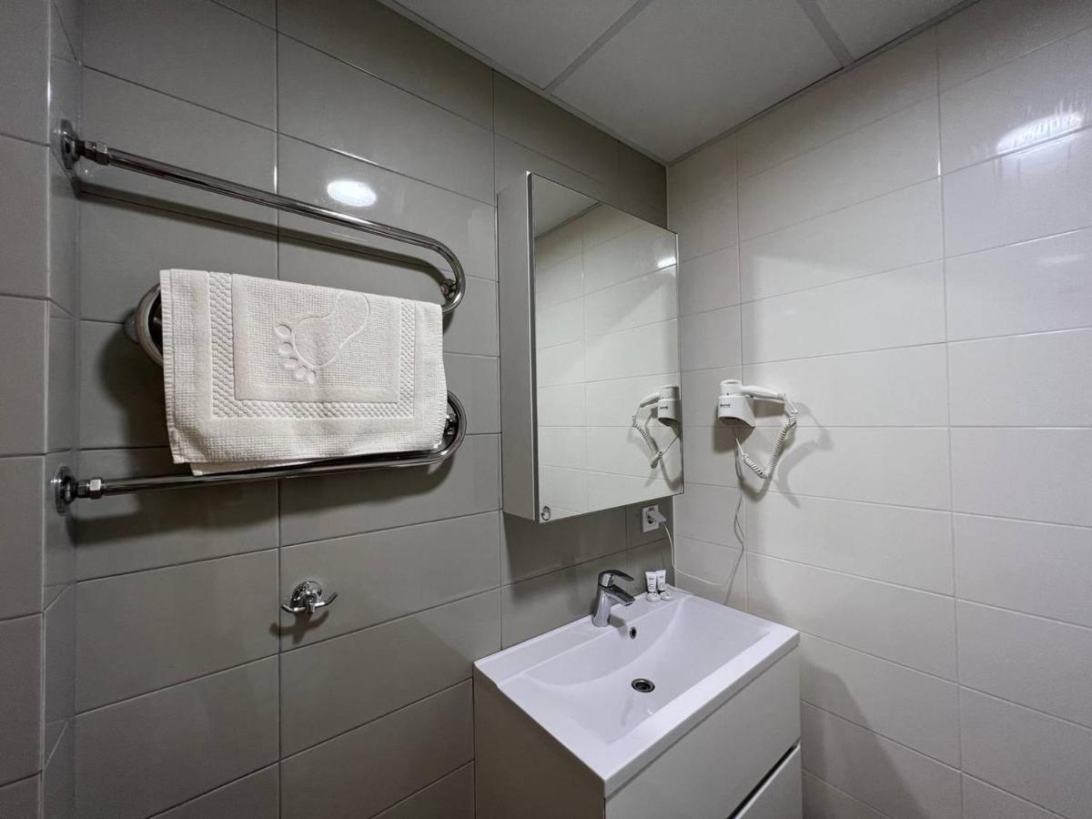 Ucu Inn - Кімнати Для Гостей Lviv Buitenkant foto